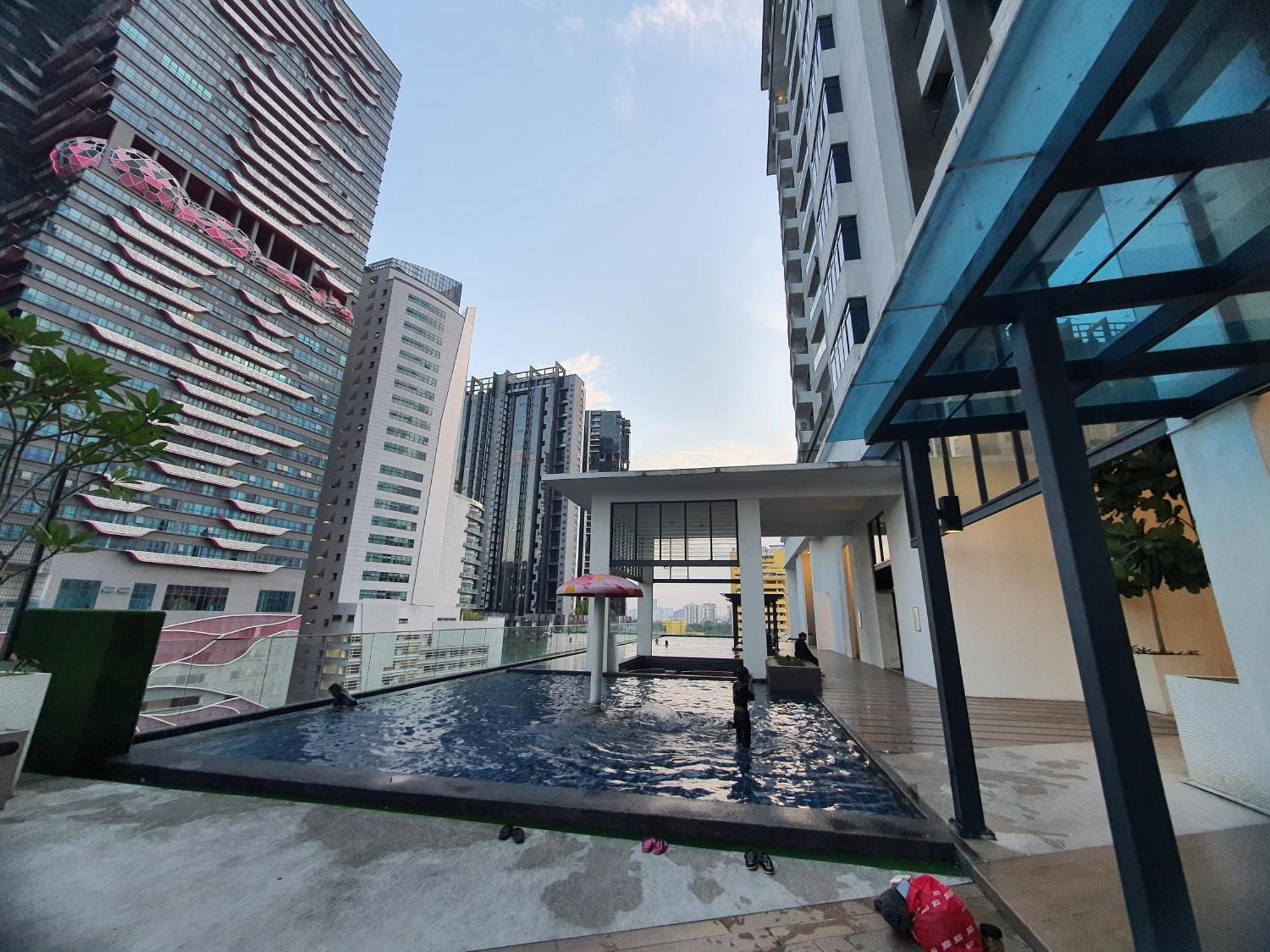 Reizz Residence By Luxury Suites クアラルンプール エクステリア 写真
