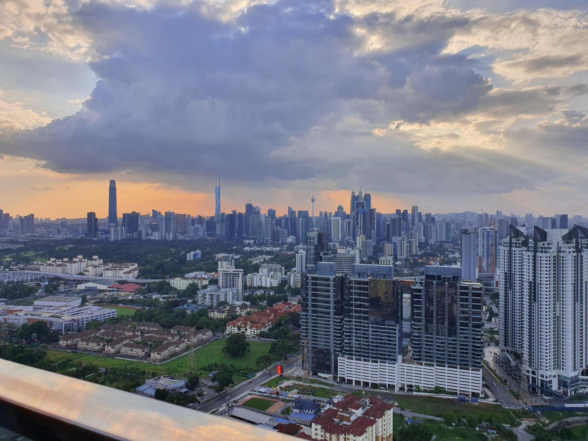 Reizz Residence By Luxury Suites クアラルンプール エクステリア 写真